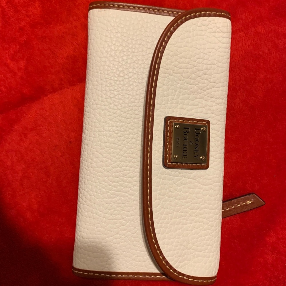 Dooney & Bourke white Wallet